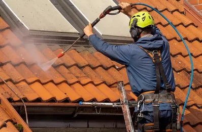 Démoussage et hydrofuge de toiture à Hagnicourt
